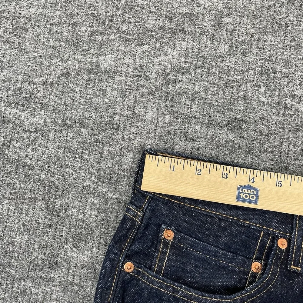 Levis 550 Men's Size 38x30 Blue Denim‎ 5 Pocket Straight Leg Jeans